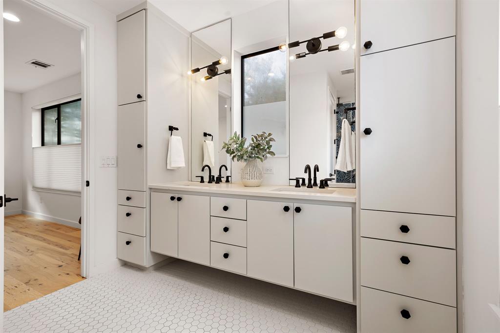 2118 Glendale PL # 2