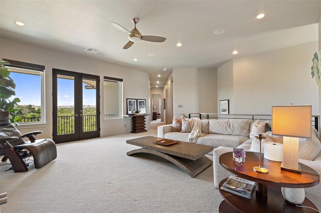 210 Bella Colinas DR