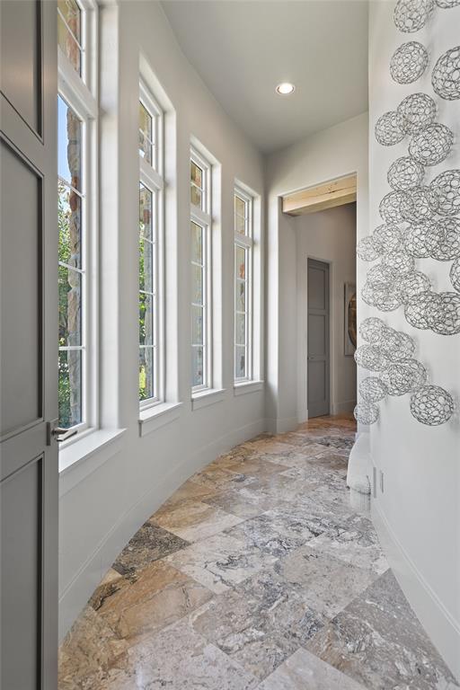 210 Bella Colinas DR