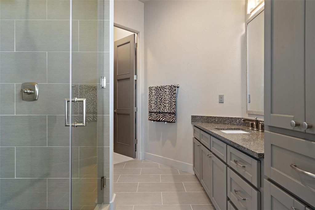 210 Bella Colinas DR