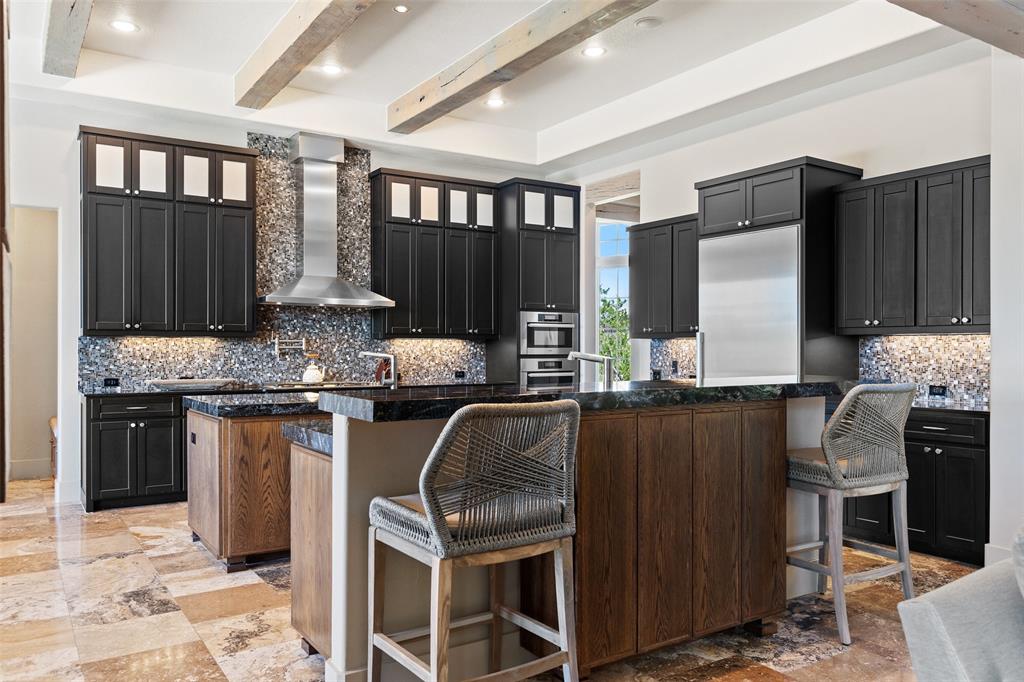 210 Bella Colinas DR