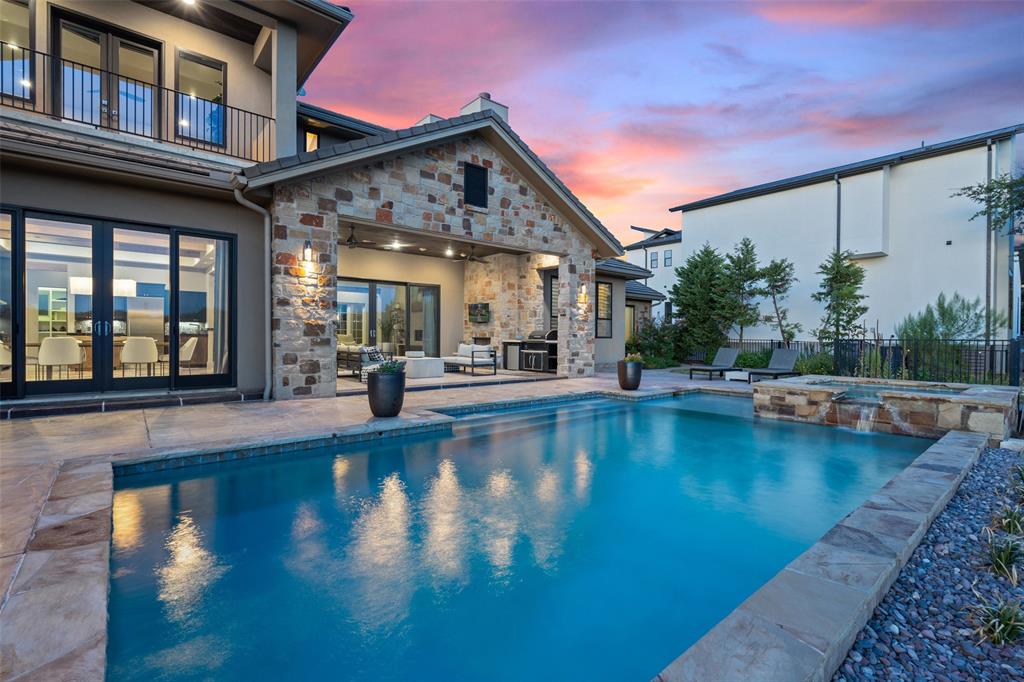 210 Bella Colinas DR