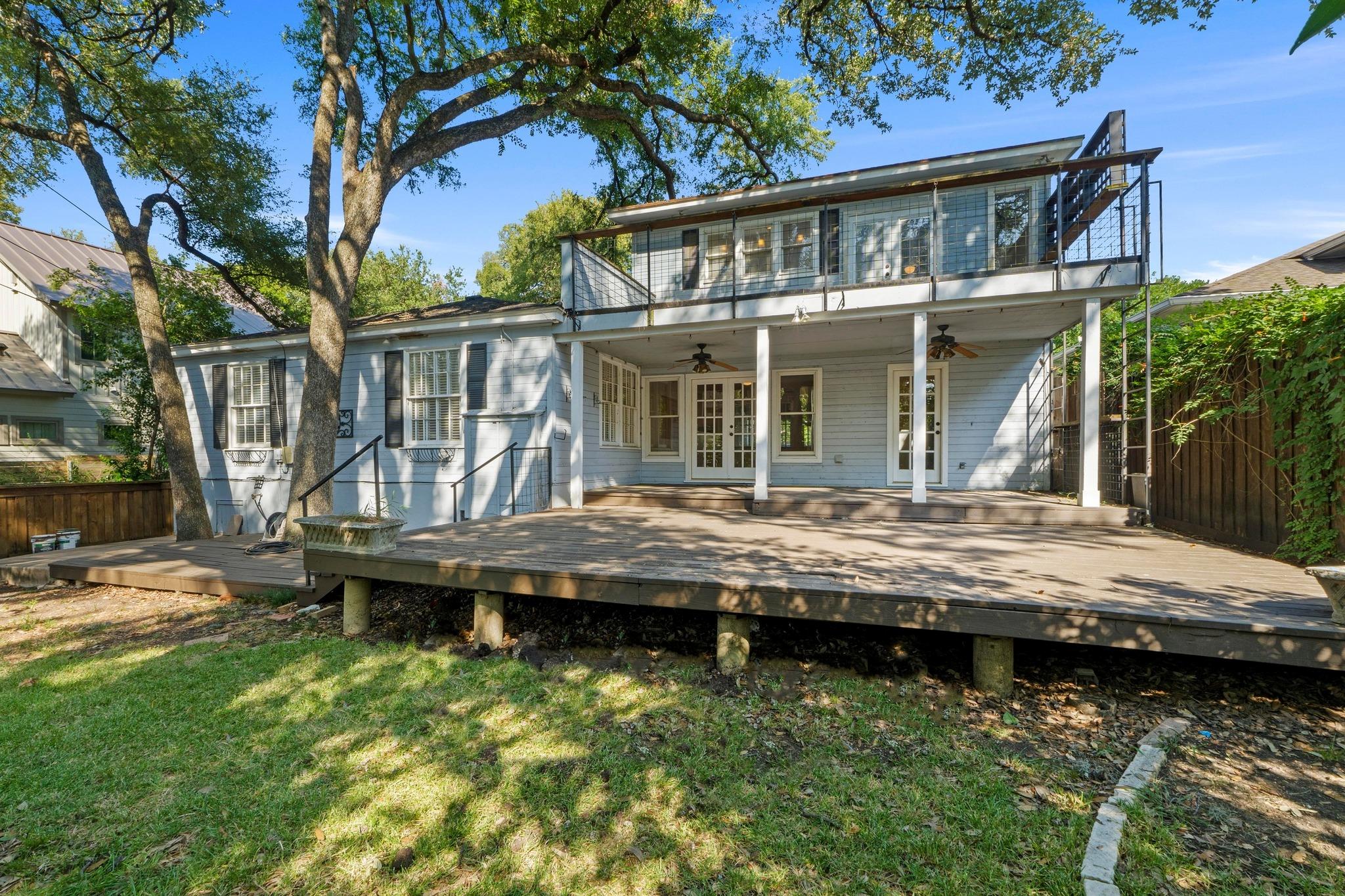 2101 Stamford LN