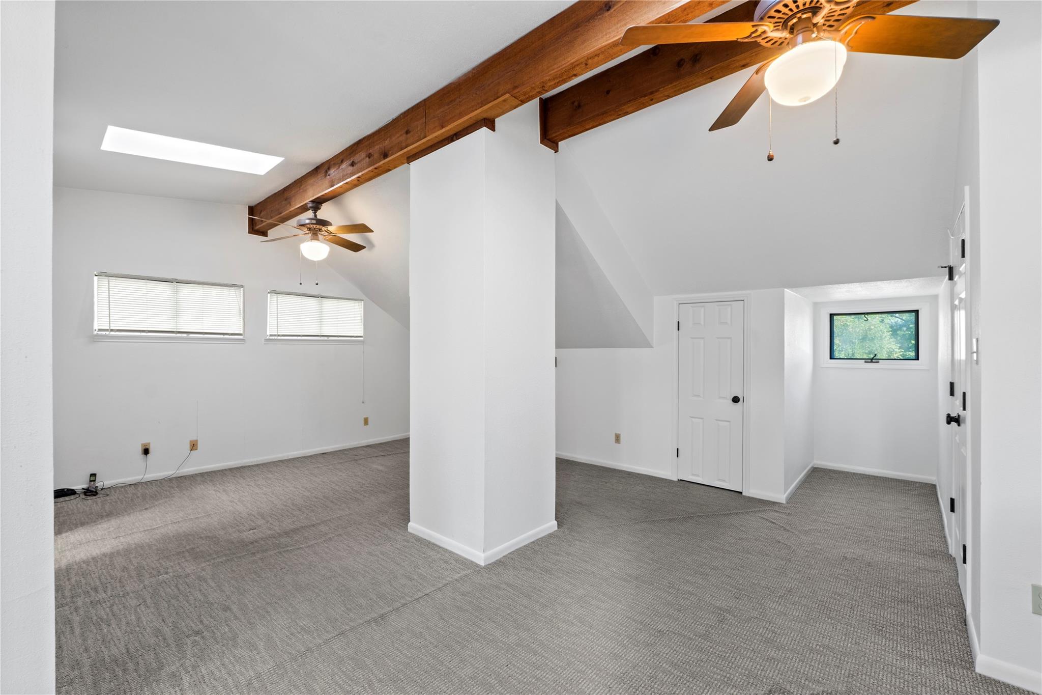 2101 Stamford LN
