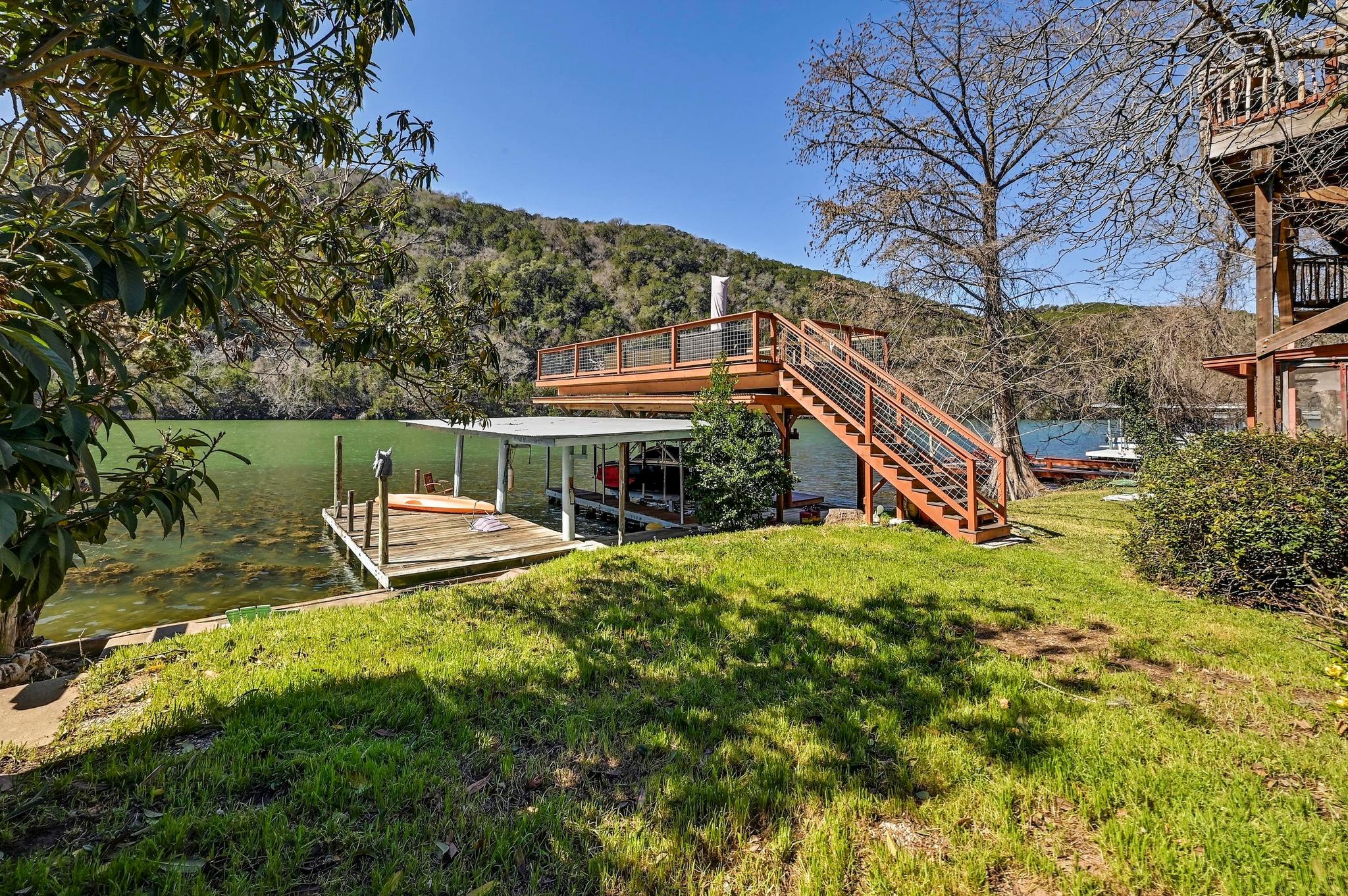 13003 On The Lake RD