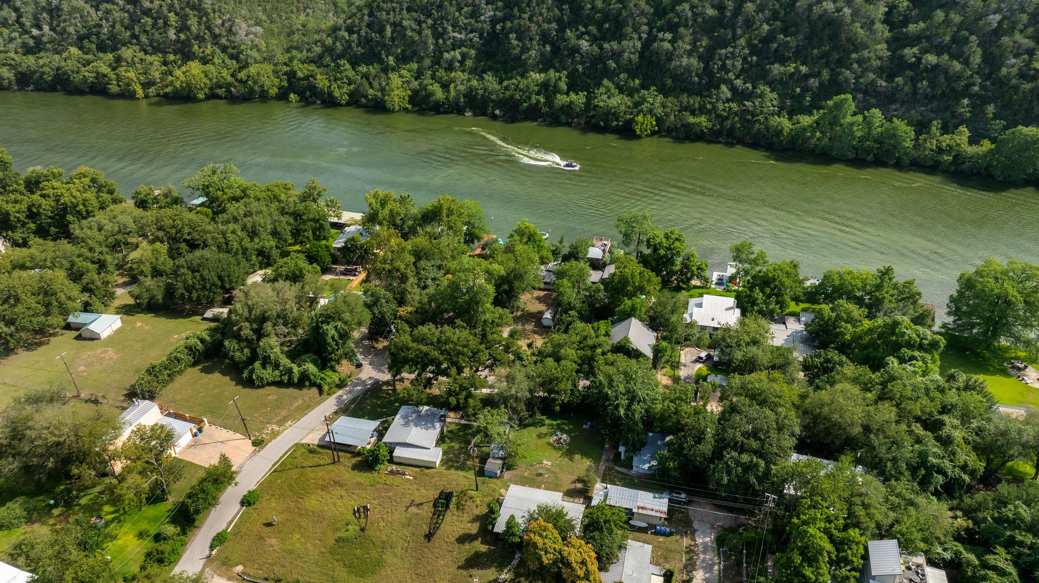 13003 On The Lake RD