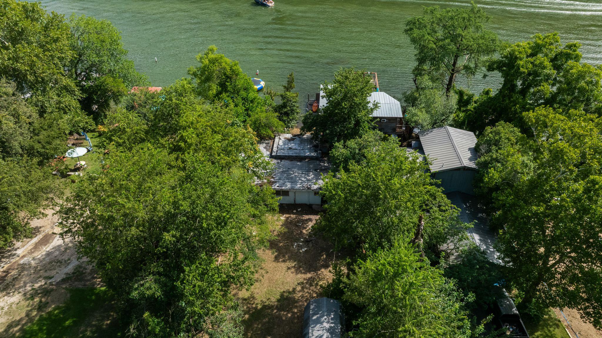 13003 On The Lake RD