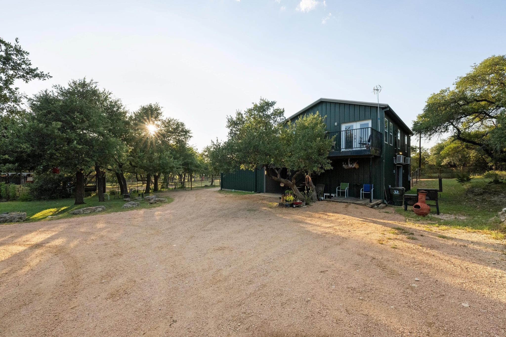 5200 Bell Springs RD