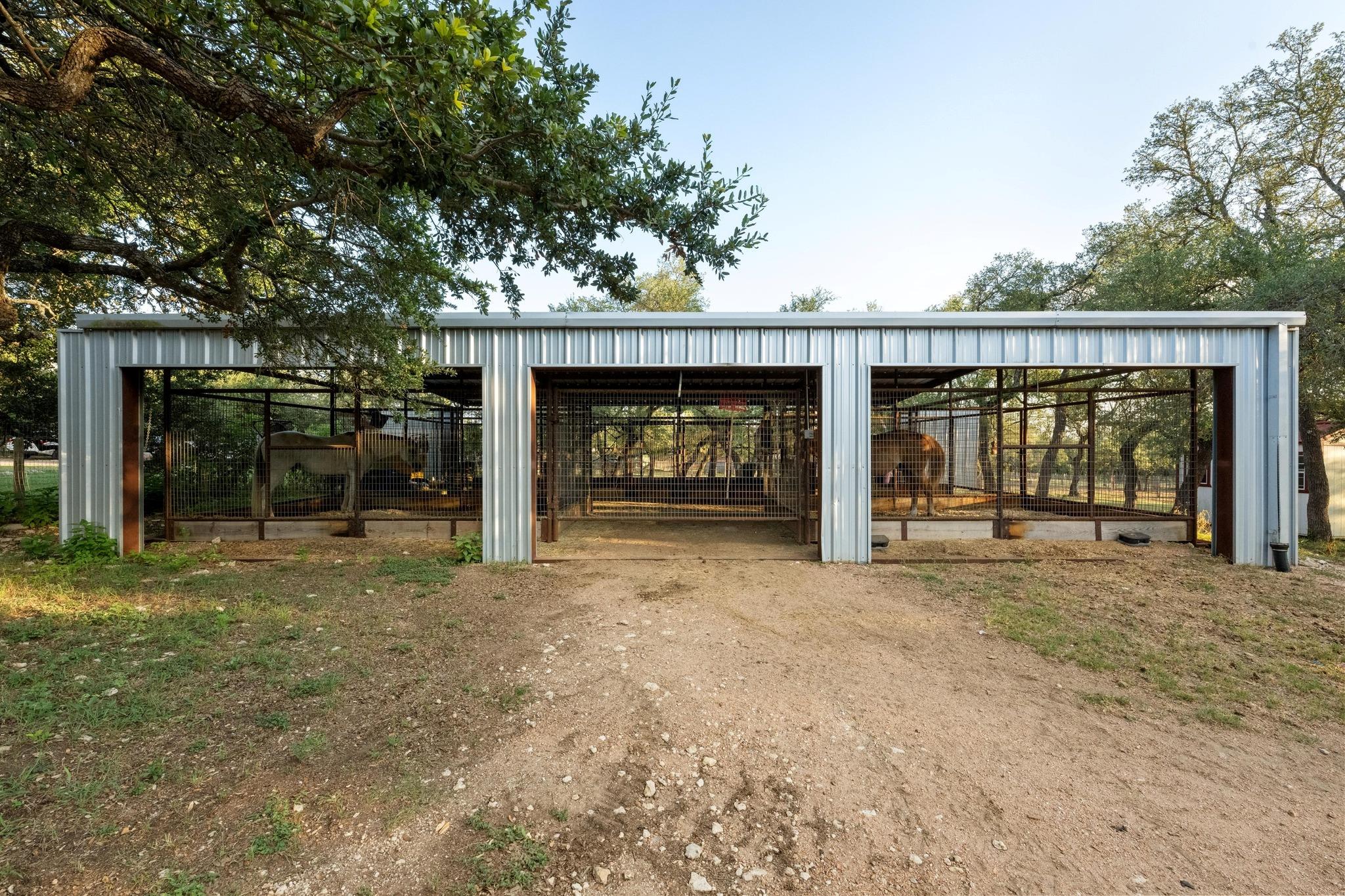 5200 Bell Springs RD