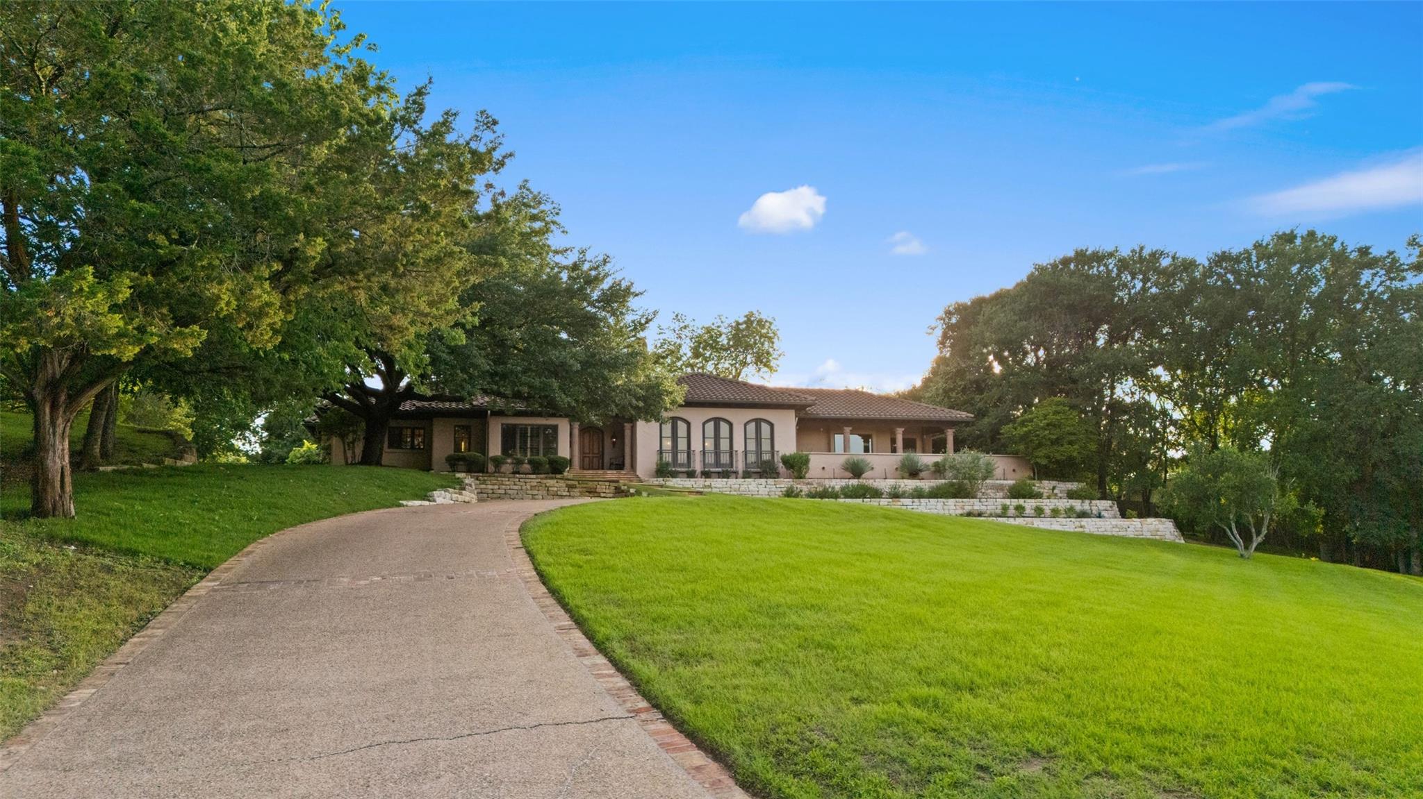 300 Bent Tree CT