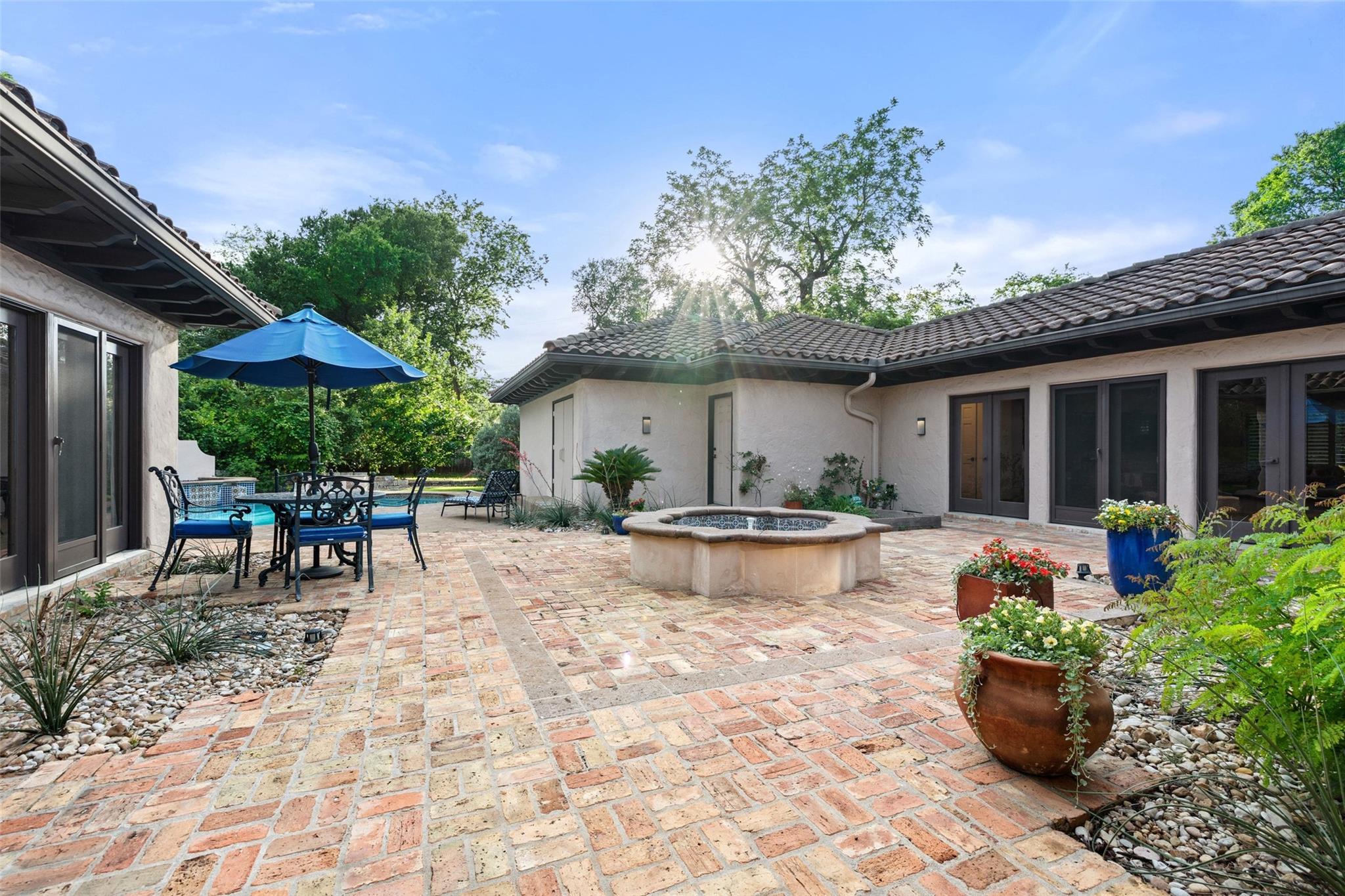 300 Bent Tree CT