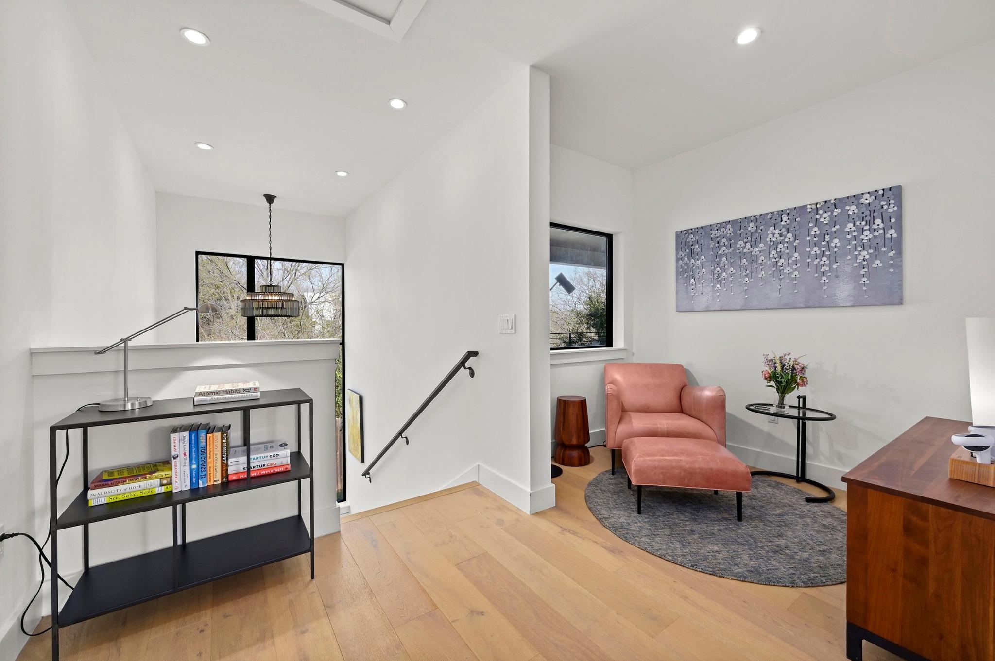 2800 Del Curto RD # 3