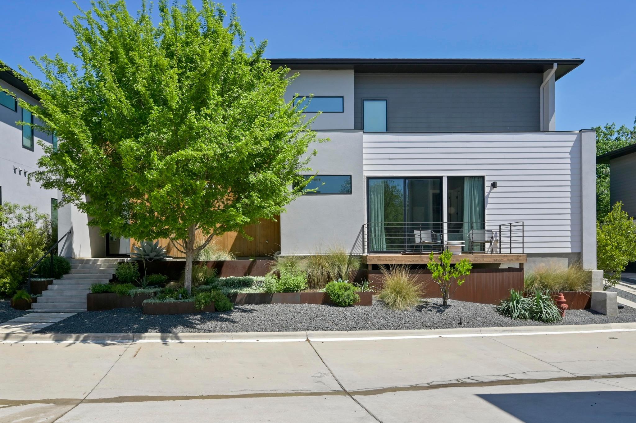 2800 Del Curto RD # 3