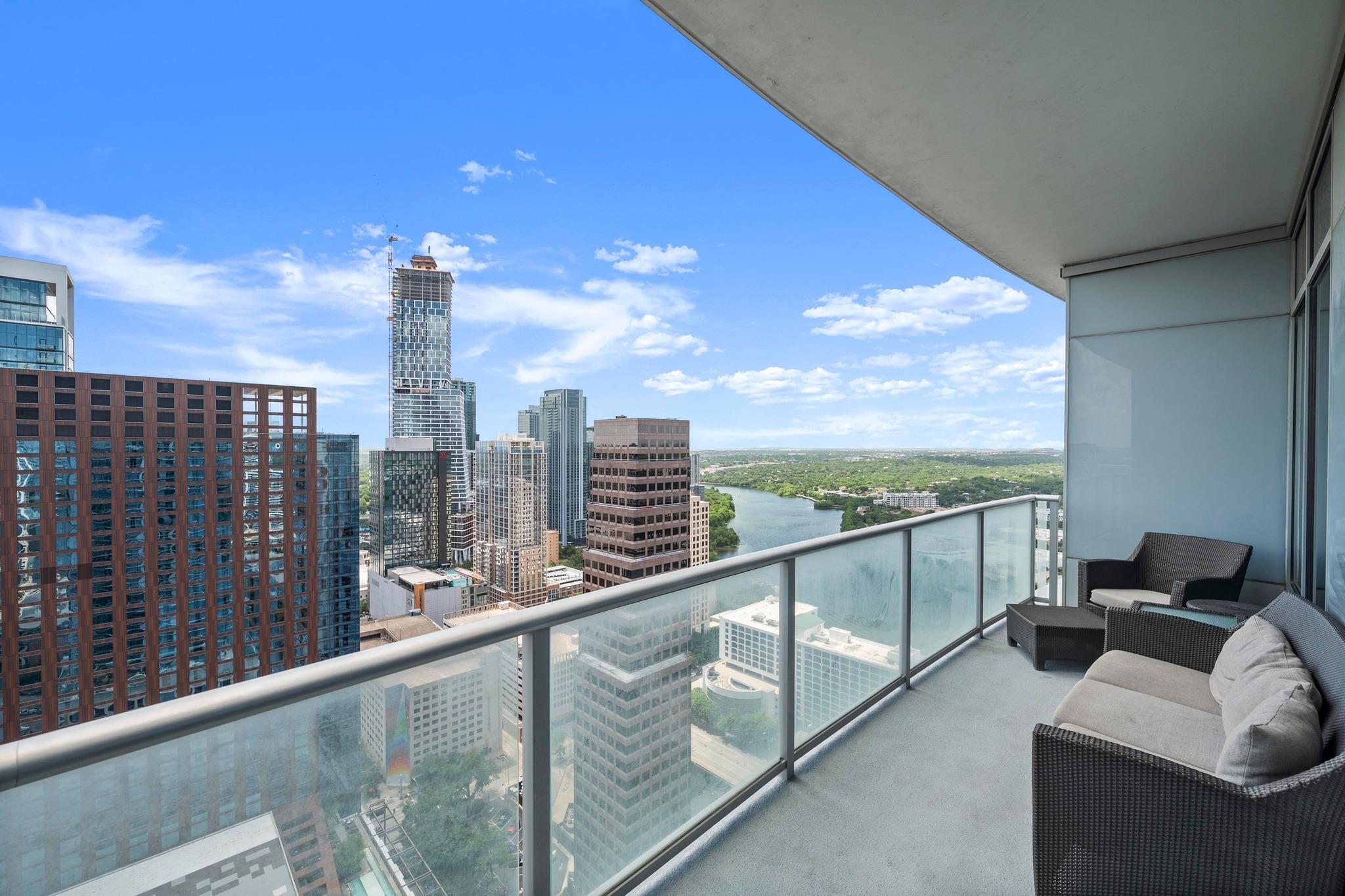 200 Congress Ave Unit: 33BB