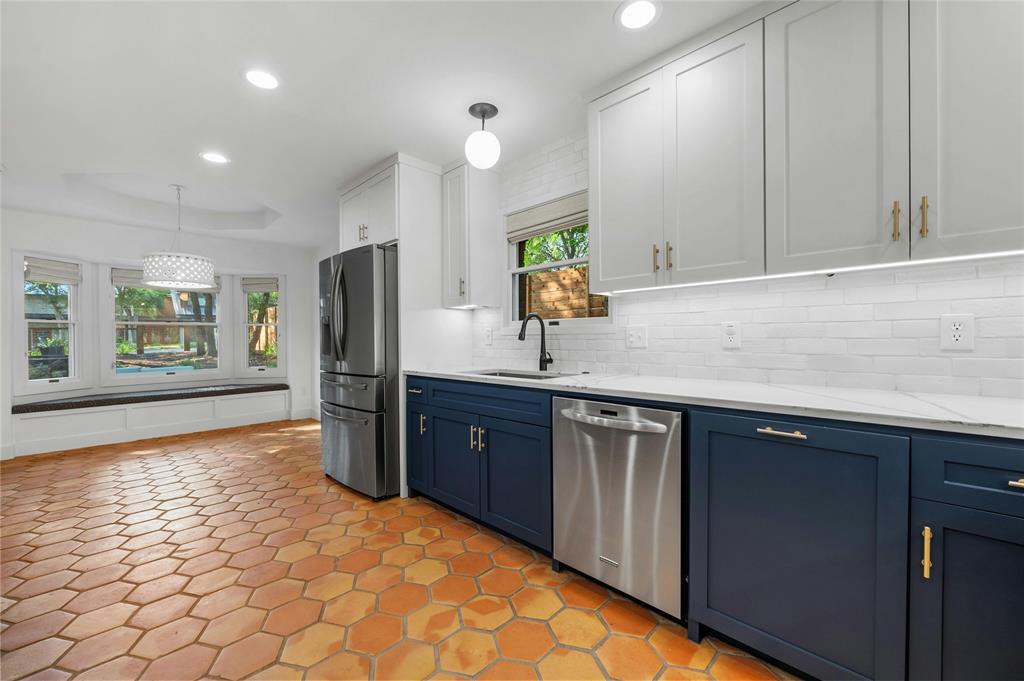 4505 Aqua Verde DR