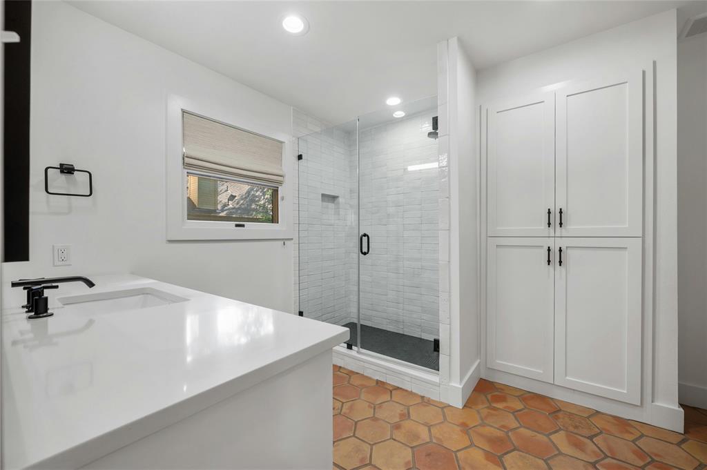 4505 Aqua Verde DR