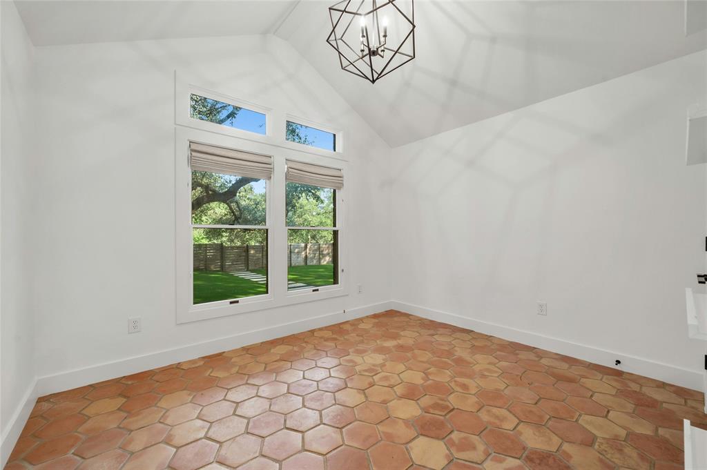 4505 Aqua Verde DR
