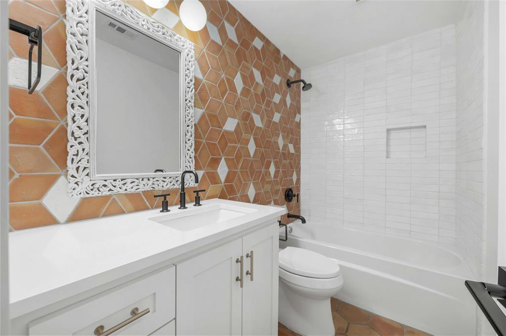 4505 Aqua Verde DR