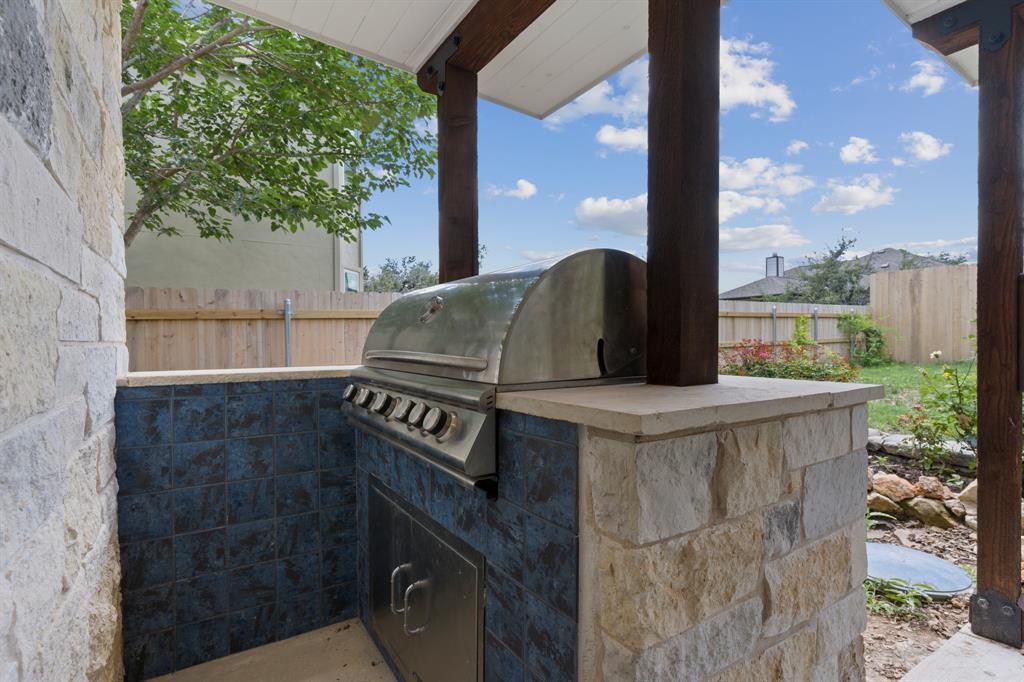 10101 Twin Lake LOOP