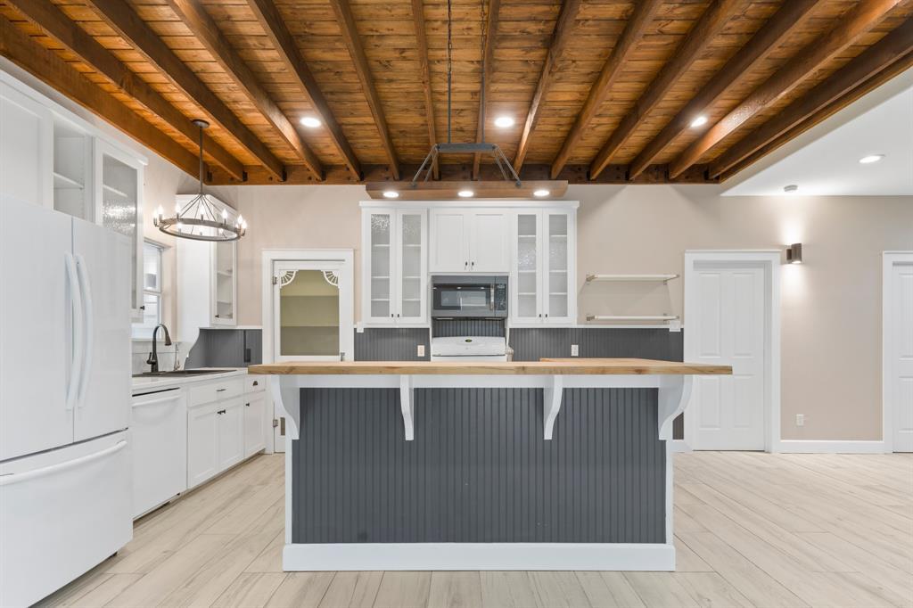 10101 Twin Lake LOOP