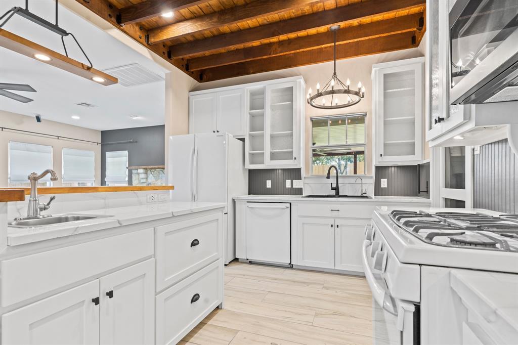 10101 Twin Lake LOOP