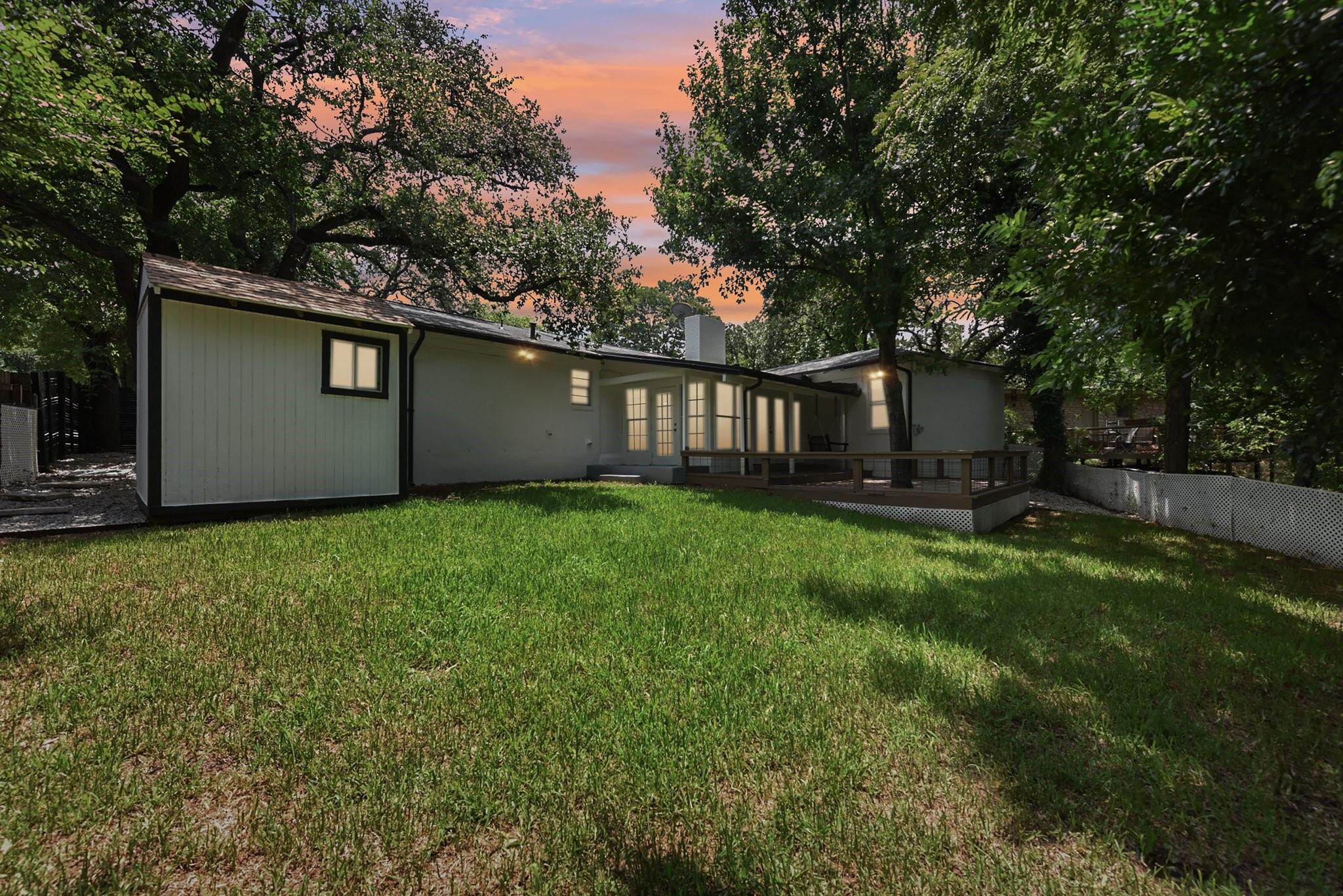 5718 Highland Hills DR