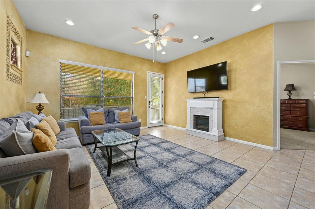 2904 Heathmount DR