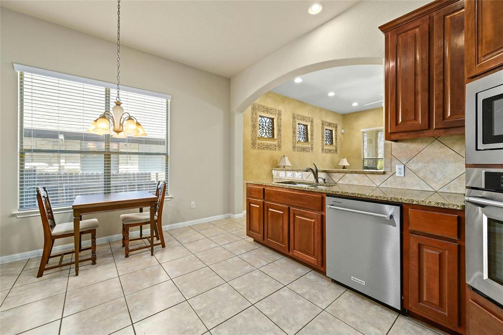2904 Heathmount DR