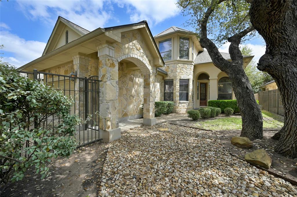 2904 Heathmount DR