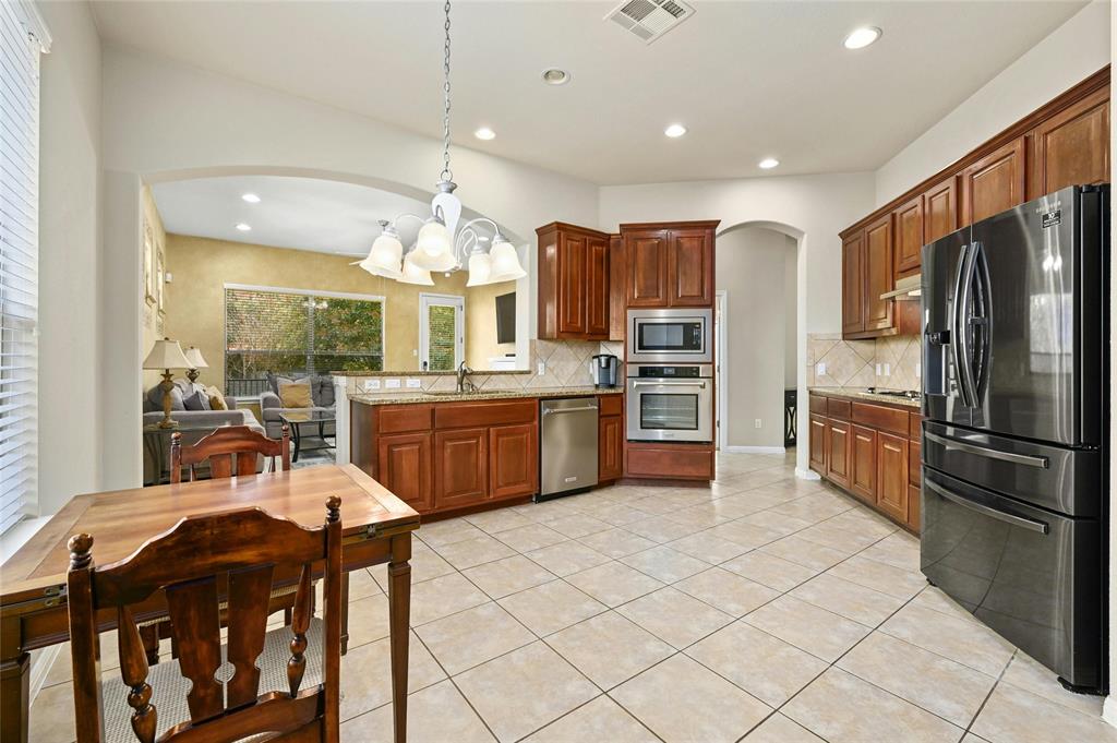2904 Heathmount DR