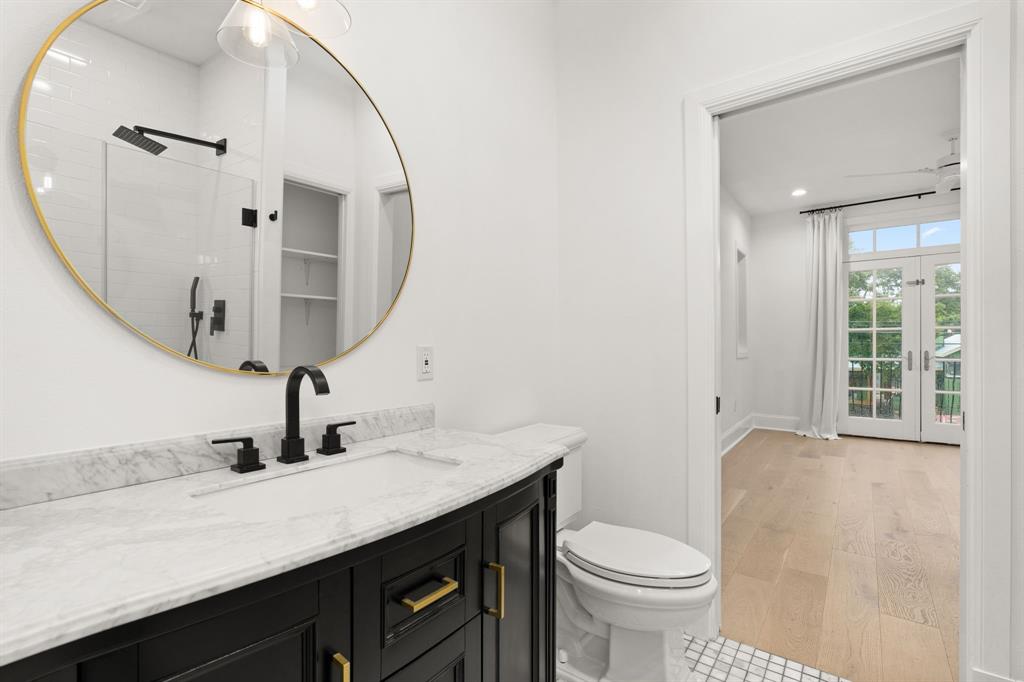 707 W Johanna ST # B