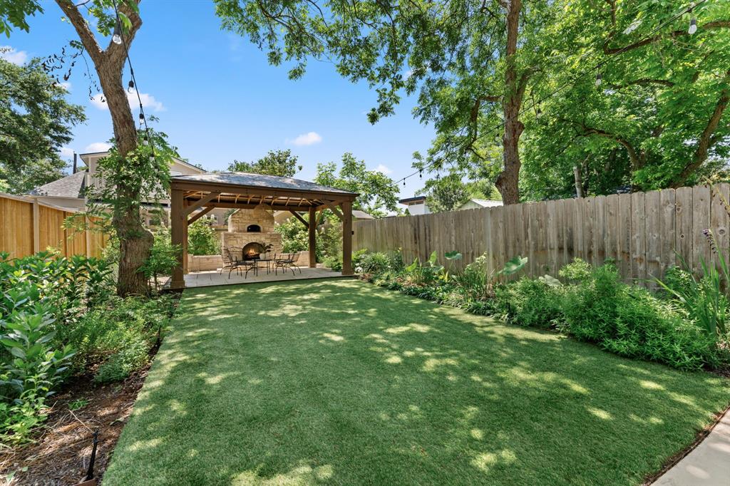 707 W Johanna ST # B