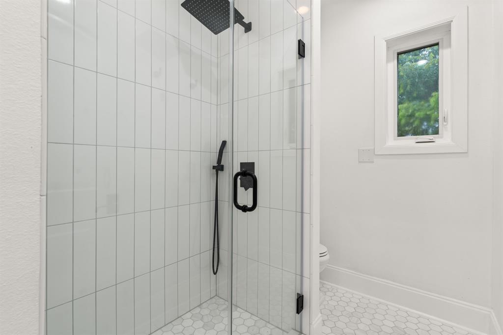 707 W Johanna ST # B