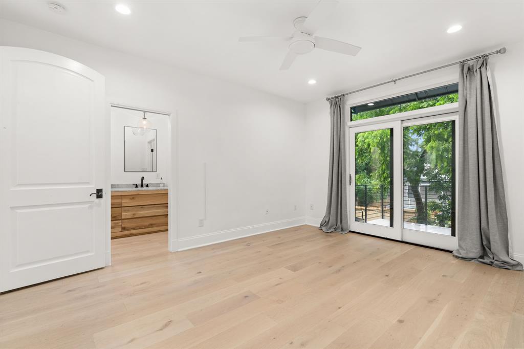 707 W Johanna ST # B