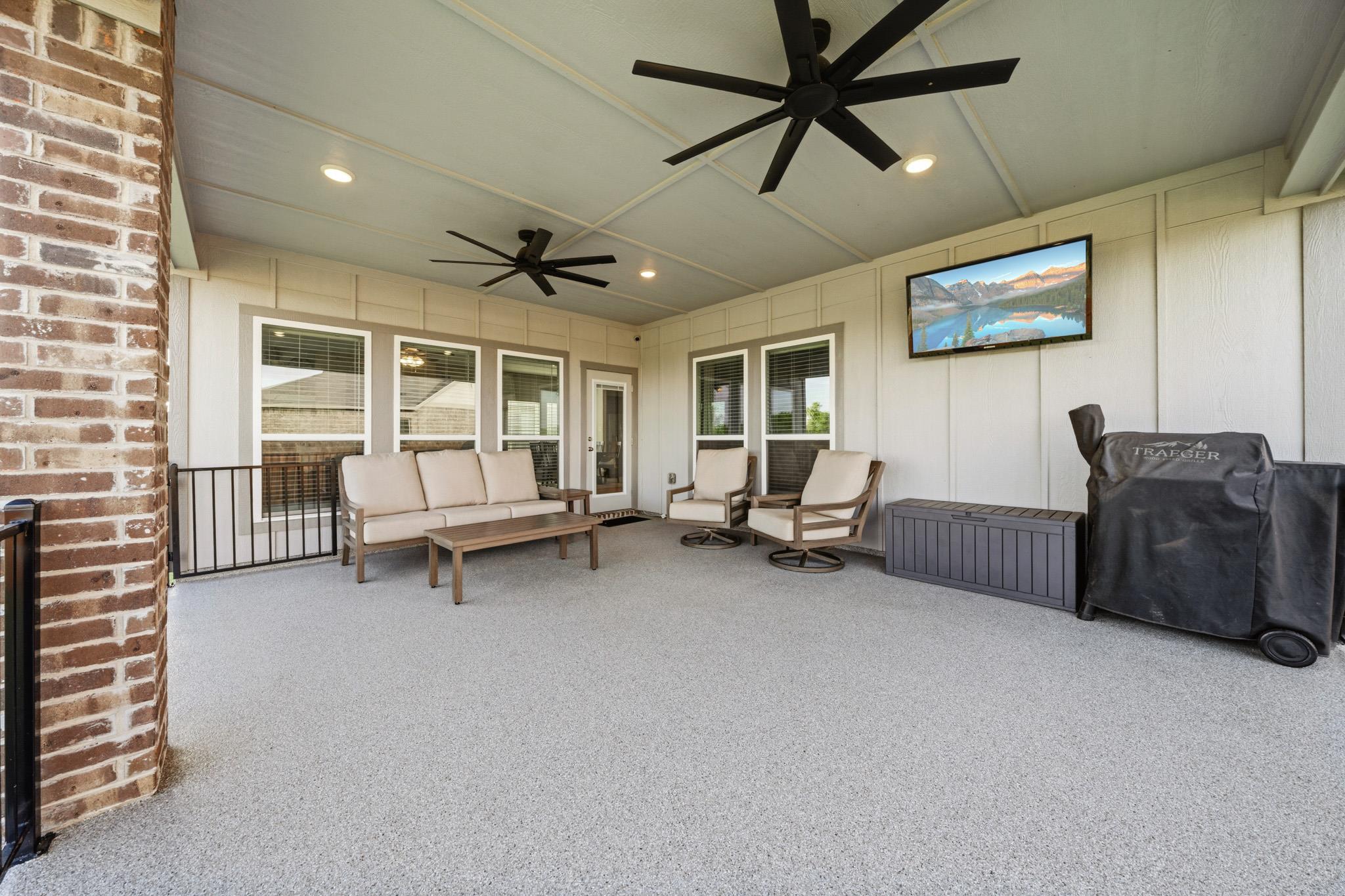 1202 Carnaby DR