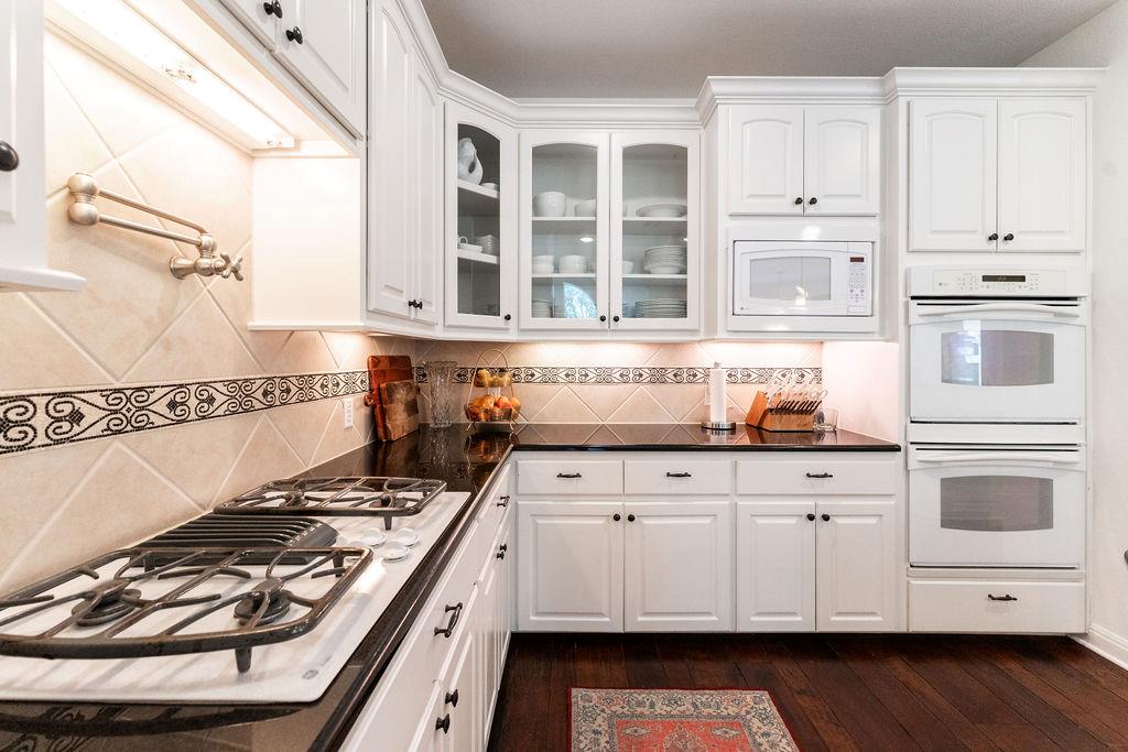 3408 Travis Country CIR