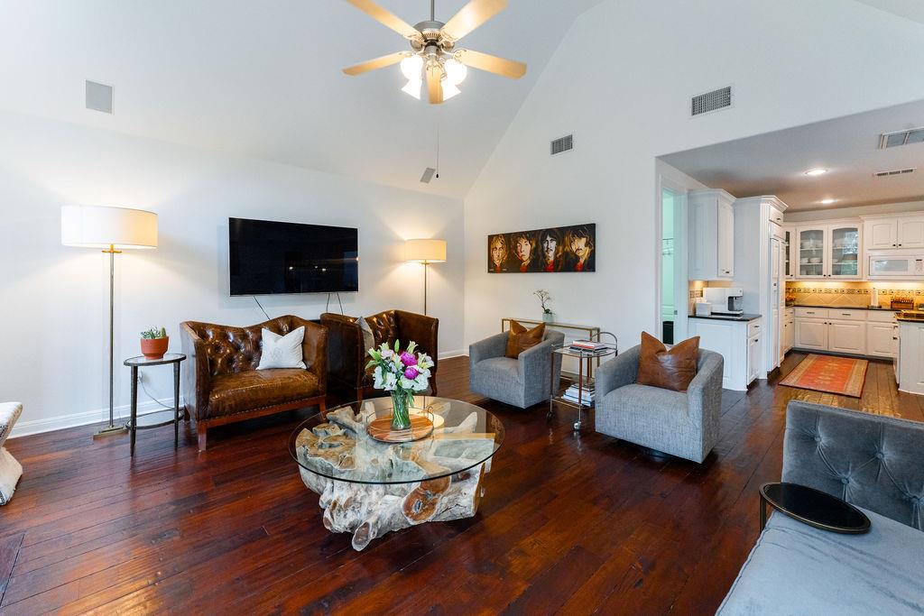 3408 Travis Country CIR