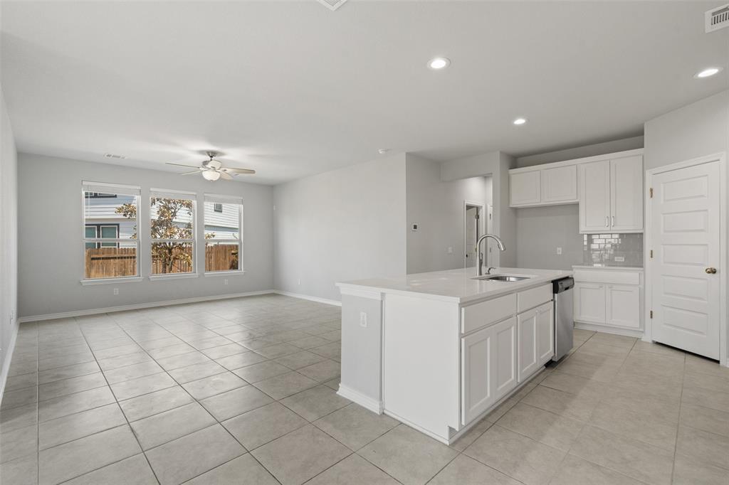 109 Driftwood Hills WAY