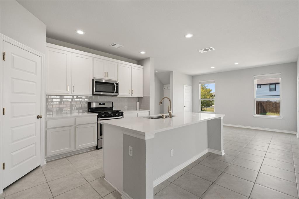 109 Driftwood Hills WAY