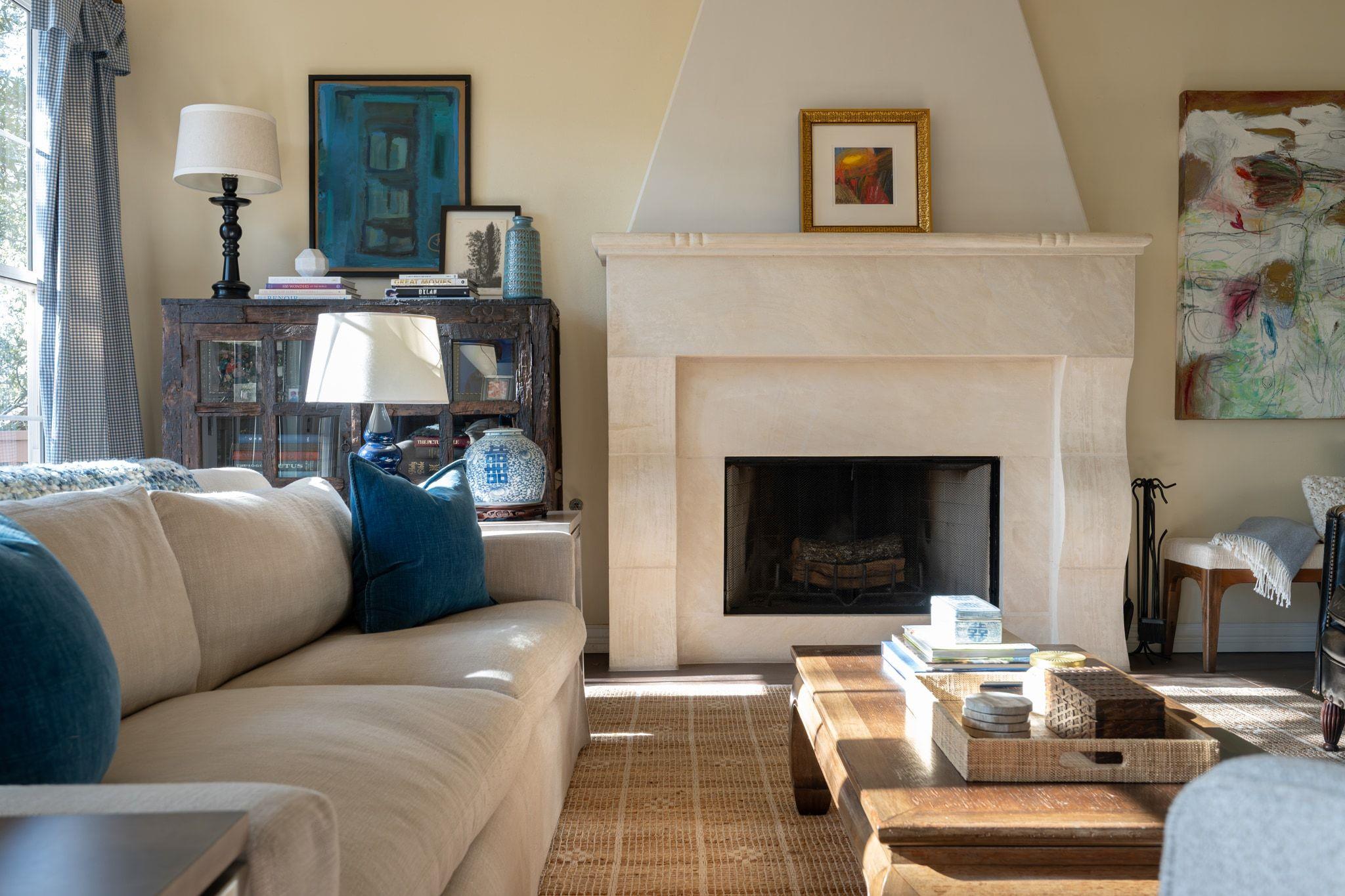 1305 Constant Springs DR