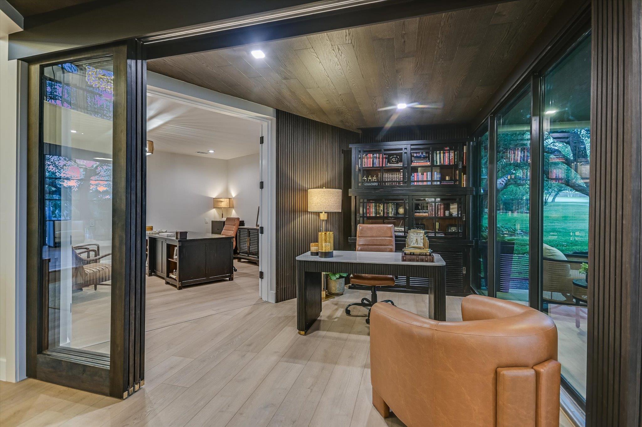 6204 Lost Horizon DR