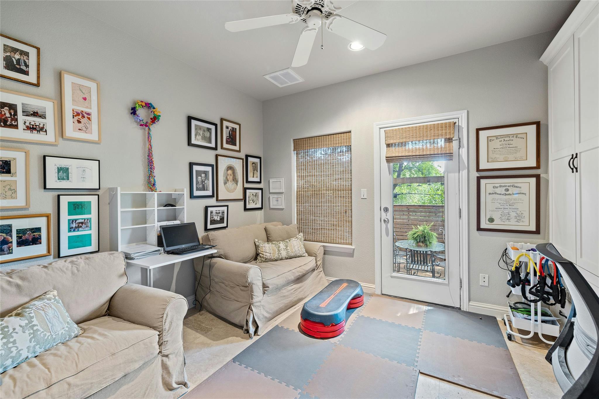 2505 Enfield RD # 11