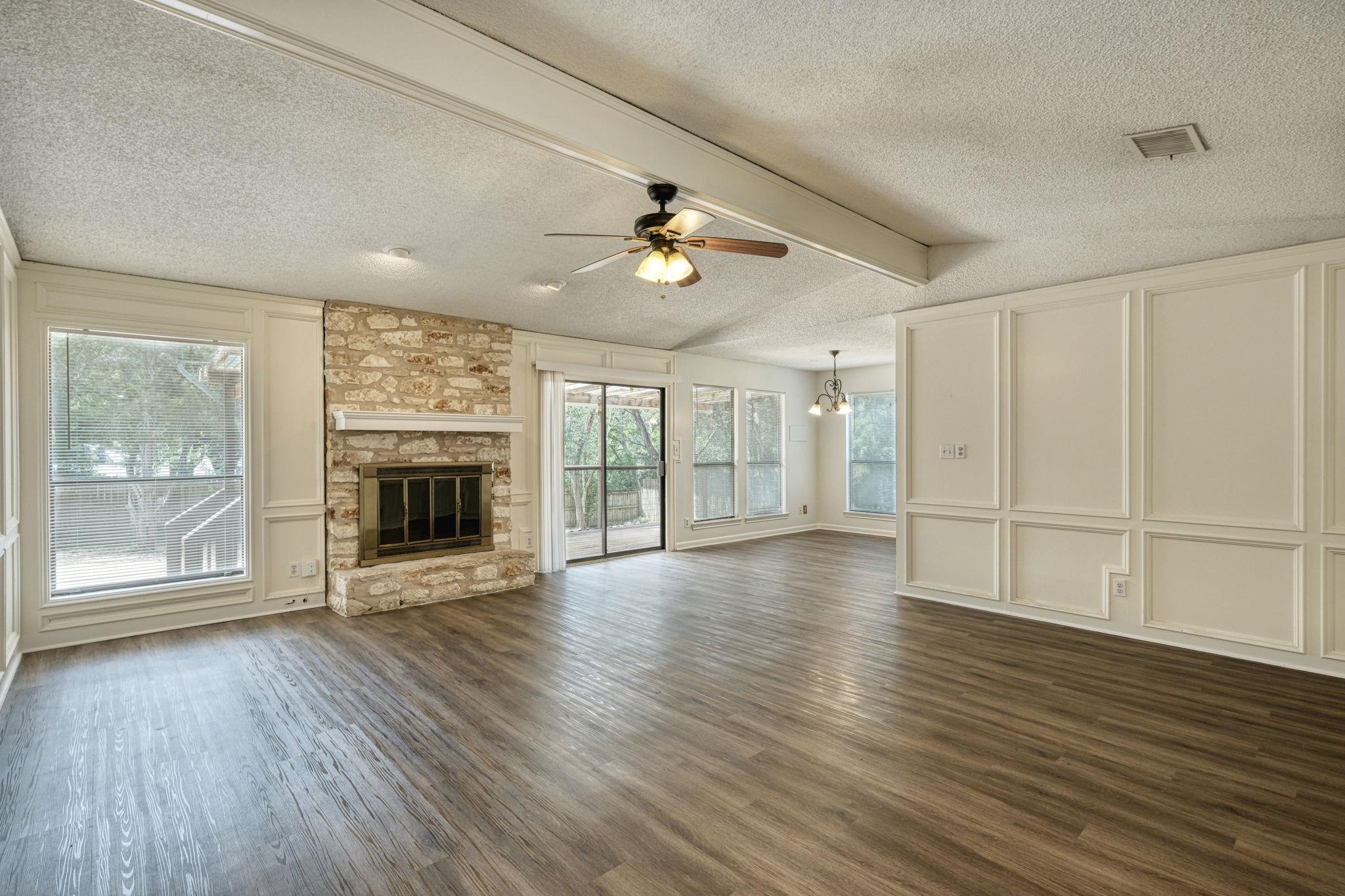 3114 Honey Tree LN