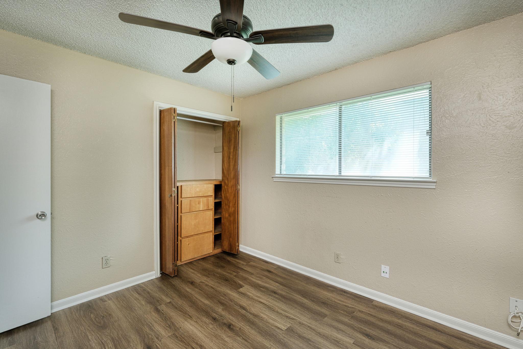 3114 Honey Tree LN