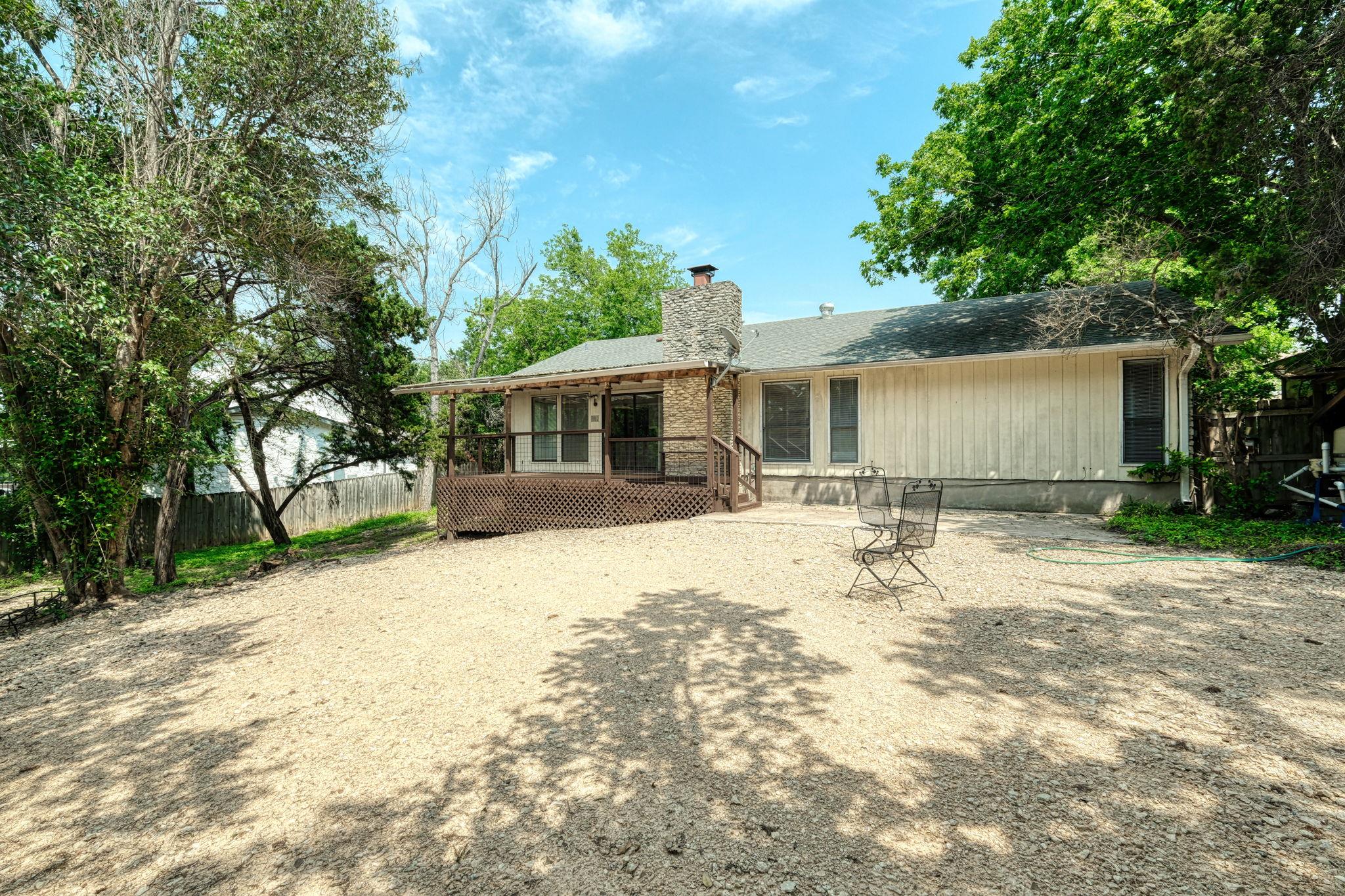3114 Honey Tree LN
