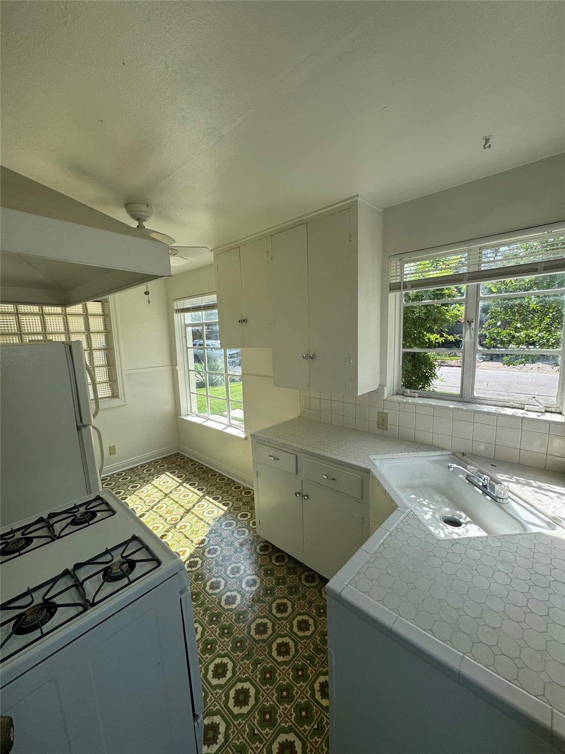 1206 Shelley Ave # A