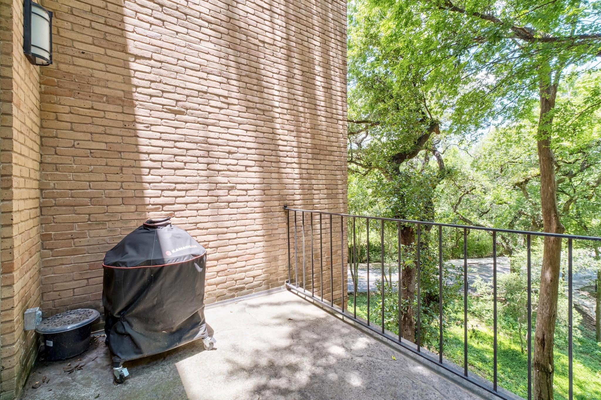 3718 Bridle PATH