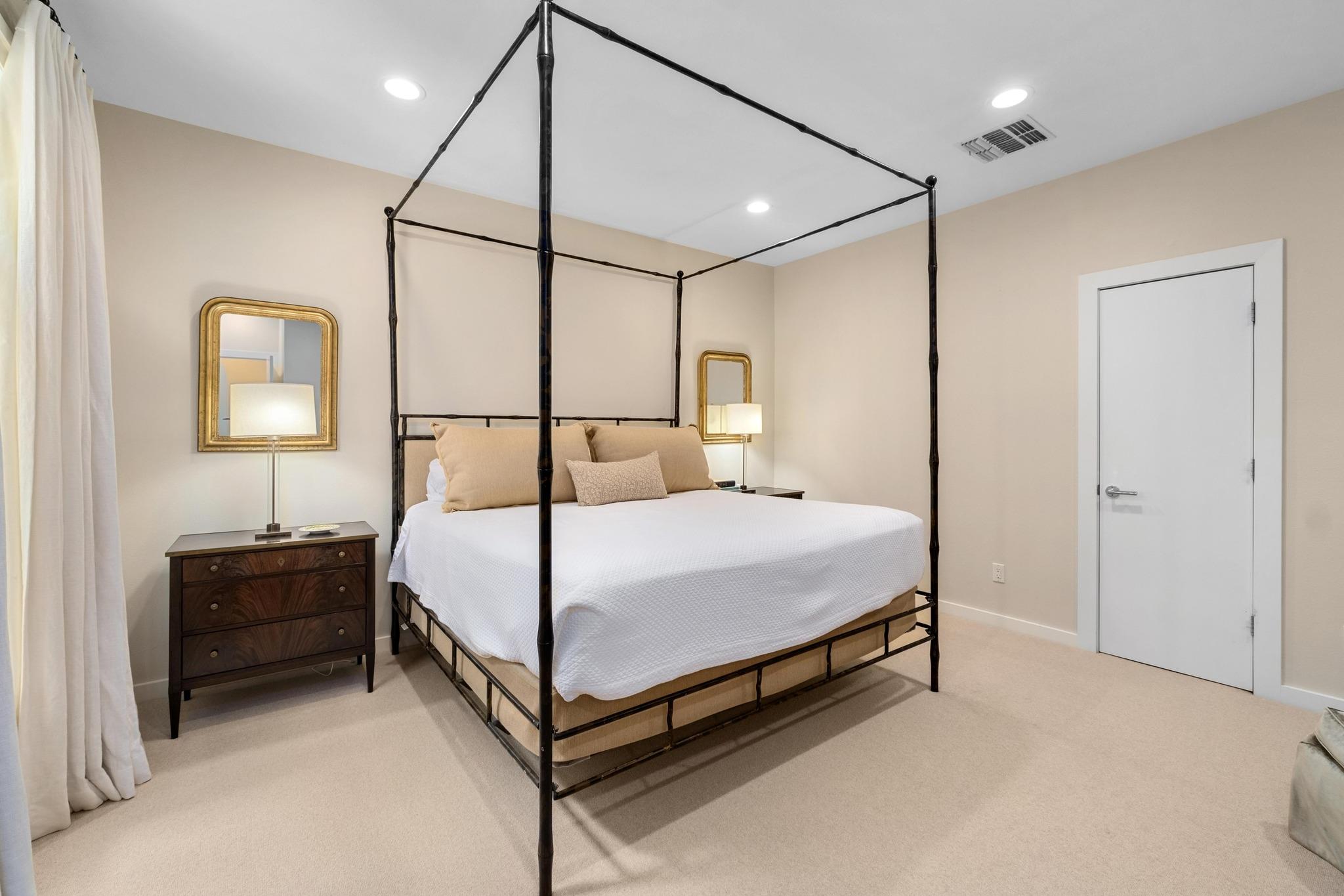 3718 Bridle PATH
