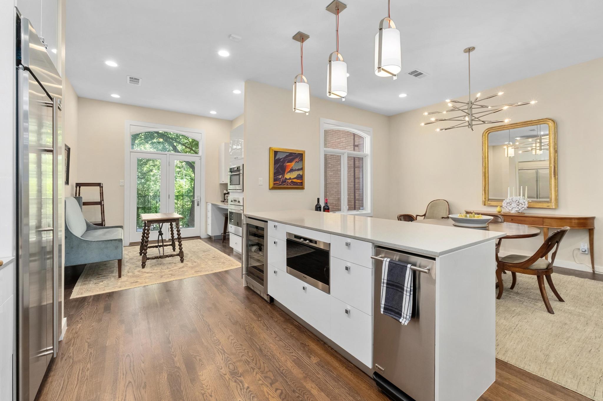 3718 Bridle PATH