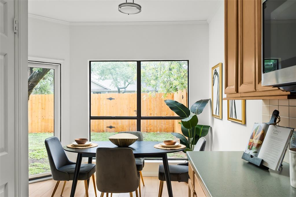 6501 Columbia Oaks CT # 6